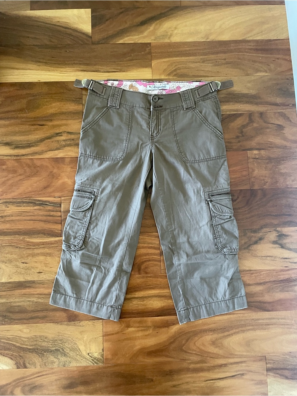 Y2K Aeropostale Brown Cargo Capris